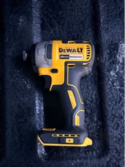 DEWALT 20V MAX Brushless Cordless 1/4 Inch Impact Driver (tool only)