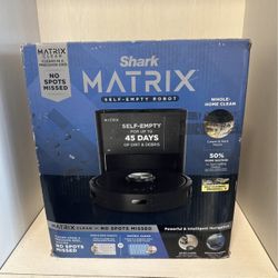 Shark Matrix Self Emptying 13.39 in. Robotic Vacuum with Smart Navigation Self-Cleaning Brushroll in Black