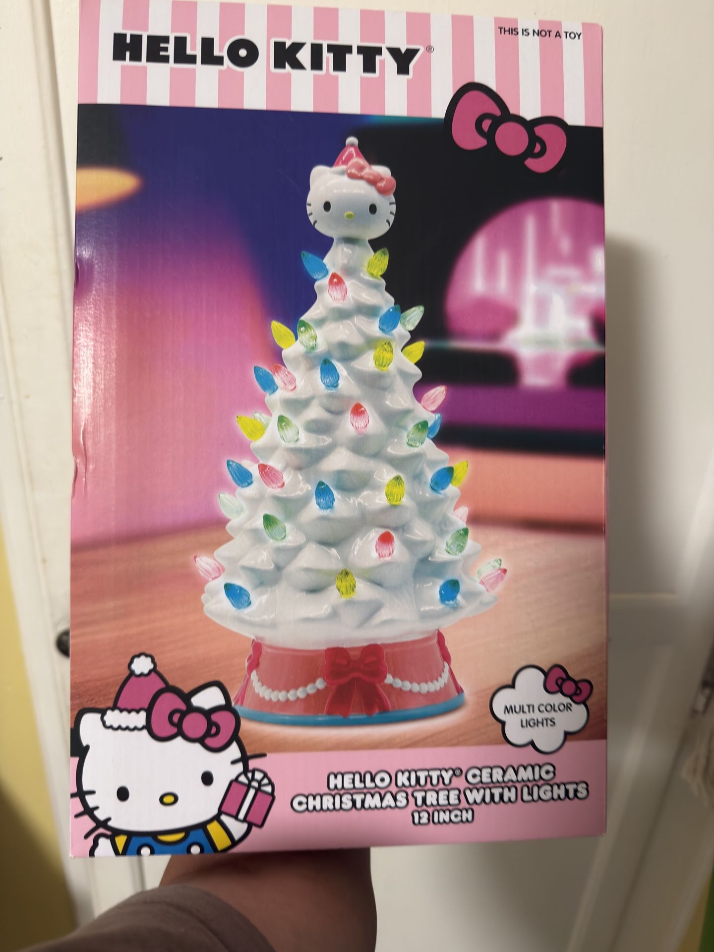 Hello Kitty Ight Up Christmas tree