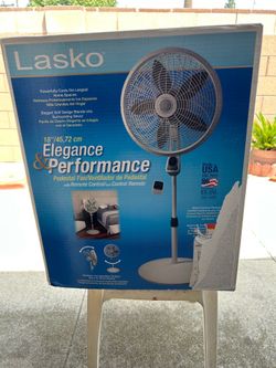 “NEW” Lasko 18” Elegance Performance with remote control floor fan