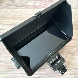 Viltrox DC-550 PRO 5.5" Touchscreen HD Monitor