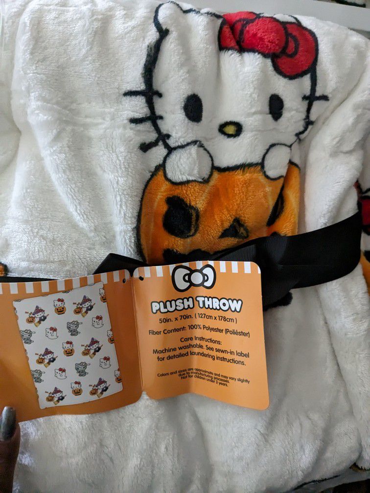 Hello Kitty Blanket for Sale in El Monte, CA - OfferUp