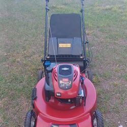 LAWN. MOWER. TORO. SELF. PROP  