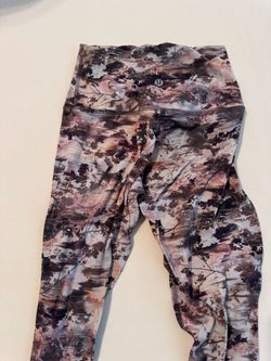 Lulu Lemon women’s size 2 / Small Adult
