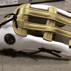 Softball Baseball Gloves 14"