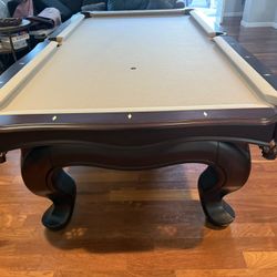 Pool Table 8ft ( Free Delievry & Set Up & New Color Felt Of Your Choice ) 