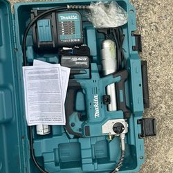 Brand New Akita Grease Gun