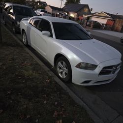 2014 Charger Sxt