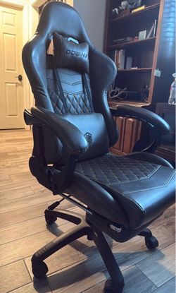 Dowinx Gaming Chair Black Leather