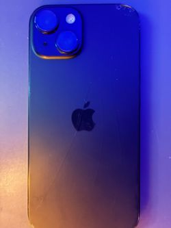 iPhone 15, 128GB, Unlocked – Fully Functional (Cosmetic Back Damage) 300 FIRM