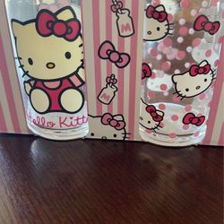 Hello Kitty Glass Tumbler With Bamboo Lid And Straw Set