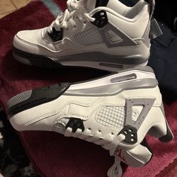 Jordan 4s