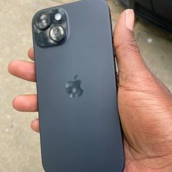 iPhone 15 