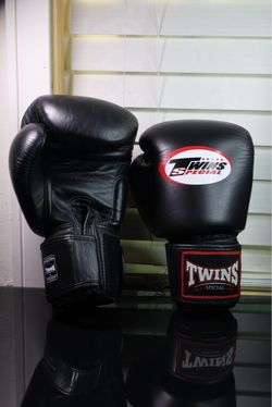 Twins Special Thai Authentic Black Leather Boxing Gloves