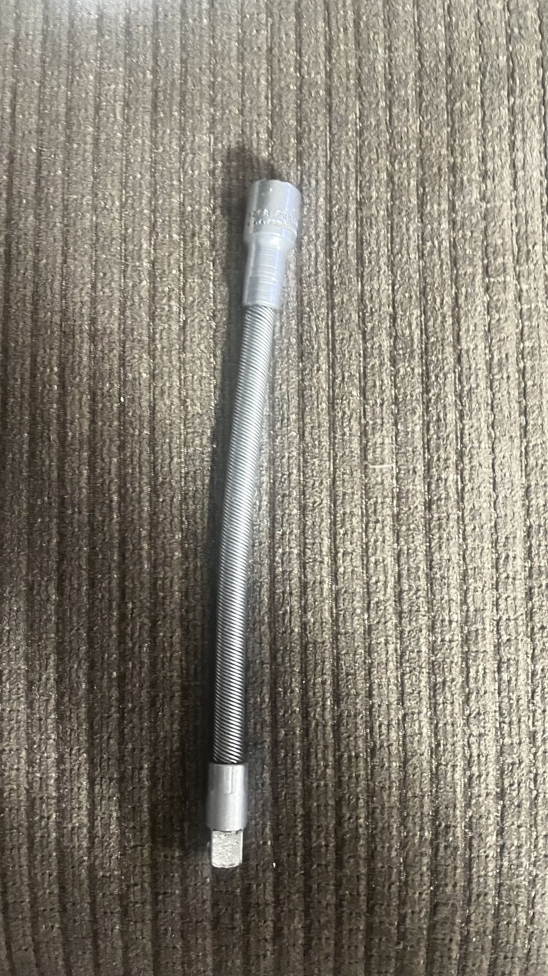 Flexible Socket Extension