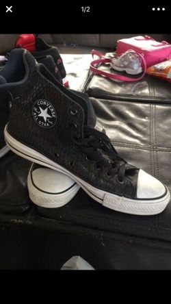 Converse size 9
