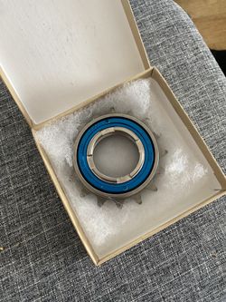 White Industries Loud Freewheel
