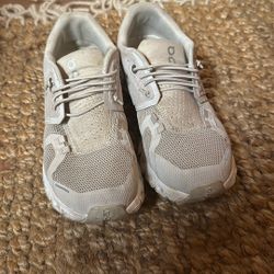 On Cloud Shoes | 6.5 Women’s 