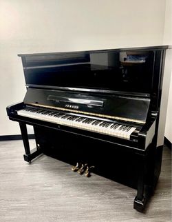 Great condition Yamaha U3M Upright Piano Free delivery and tuning