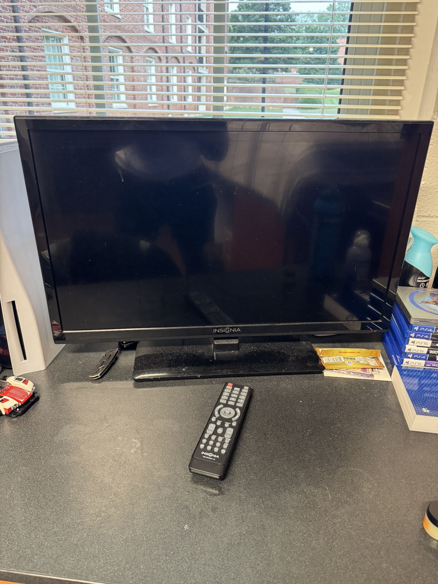 Insignia TV