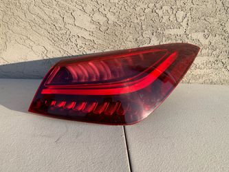 Mercedes Benz CLA250 Right Passenger Tail Light