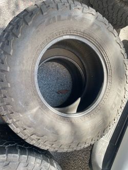 35/12.50R17 GOOD FALKEN TIRES