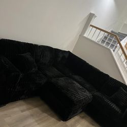 New Sectional Jumbo Corduroy Couch with Ottoman! Free Delivery 🚚! 