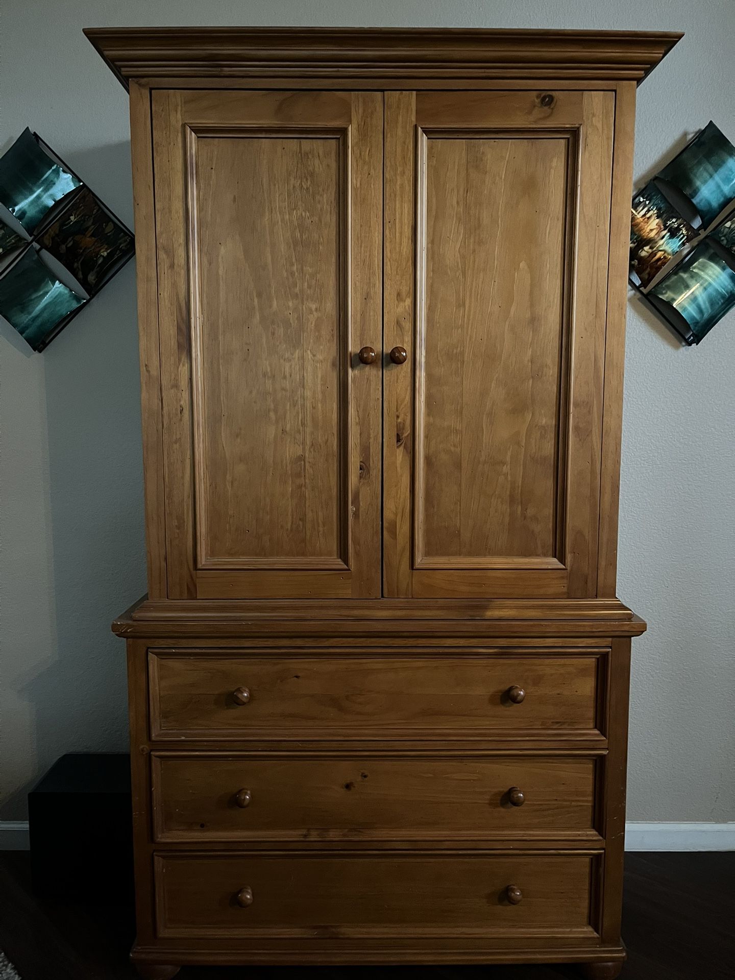 Armoire/Entertainment Center/Bar Cabinet