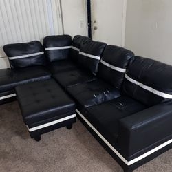Sectional Couch With Ottoman Storage 