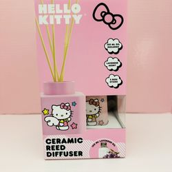 hello kitty reed diffuser. 