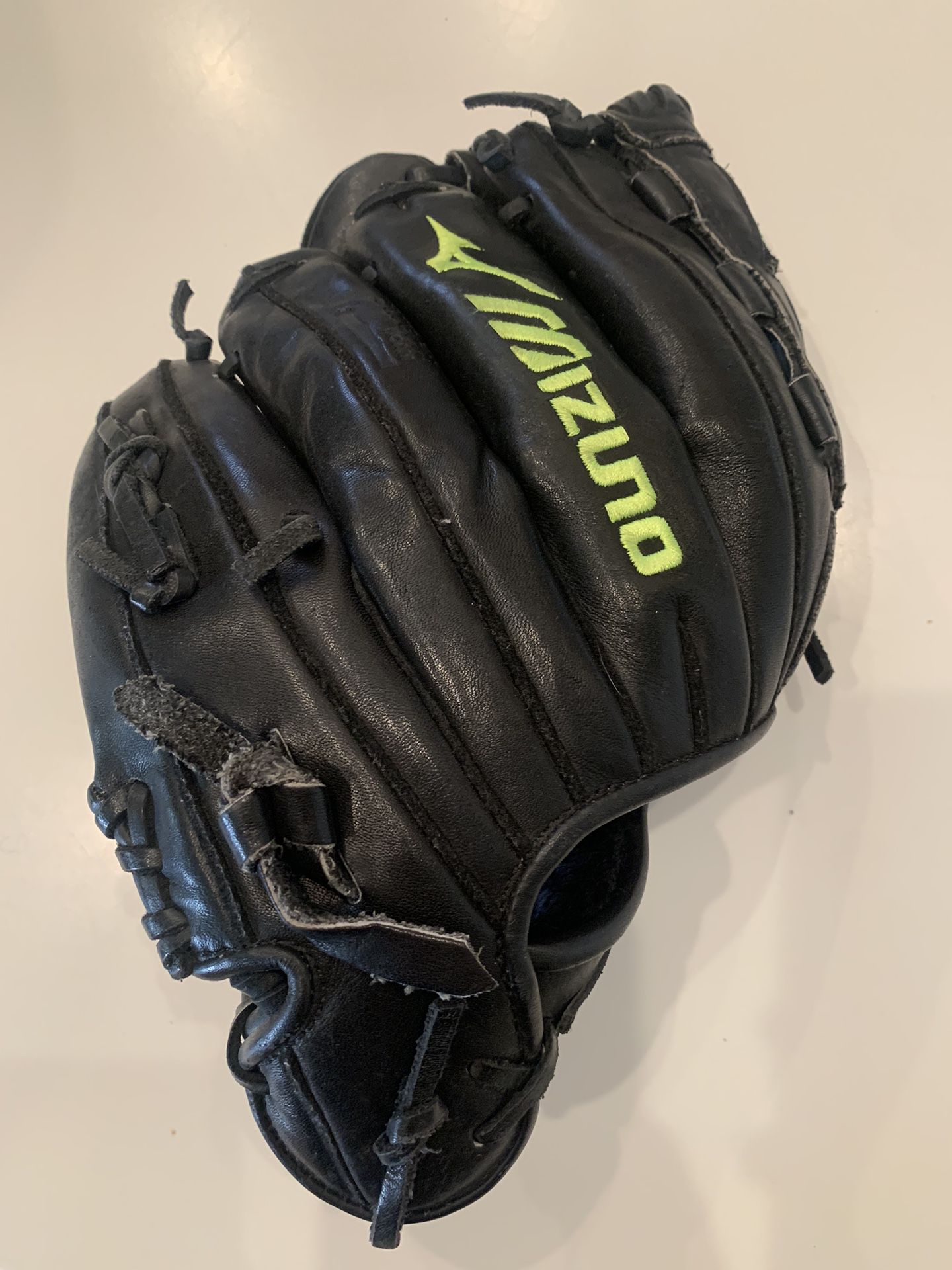 Mizuno MVP PRIME 11.5 RHT 1155p Softball Glove
