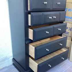 5  DRAWERS DRESSER 