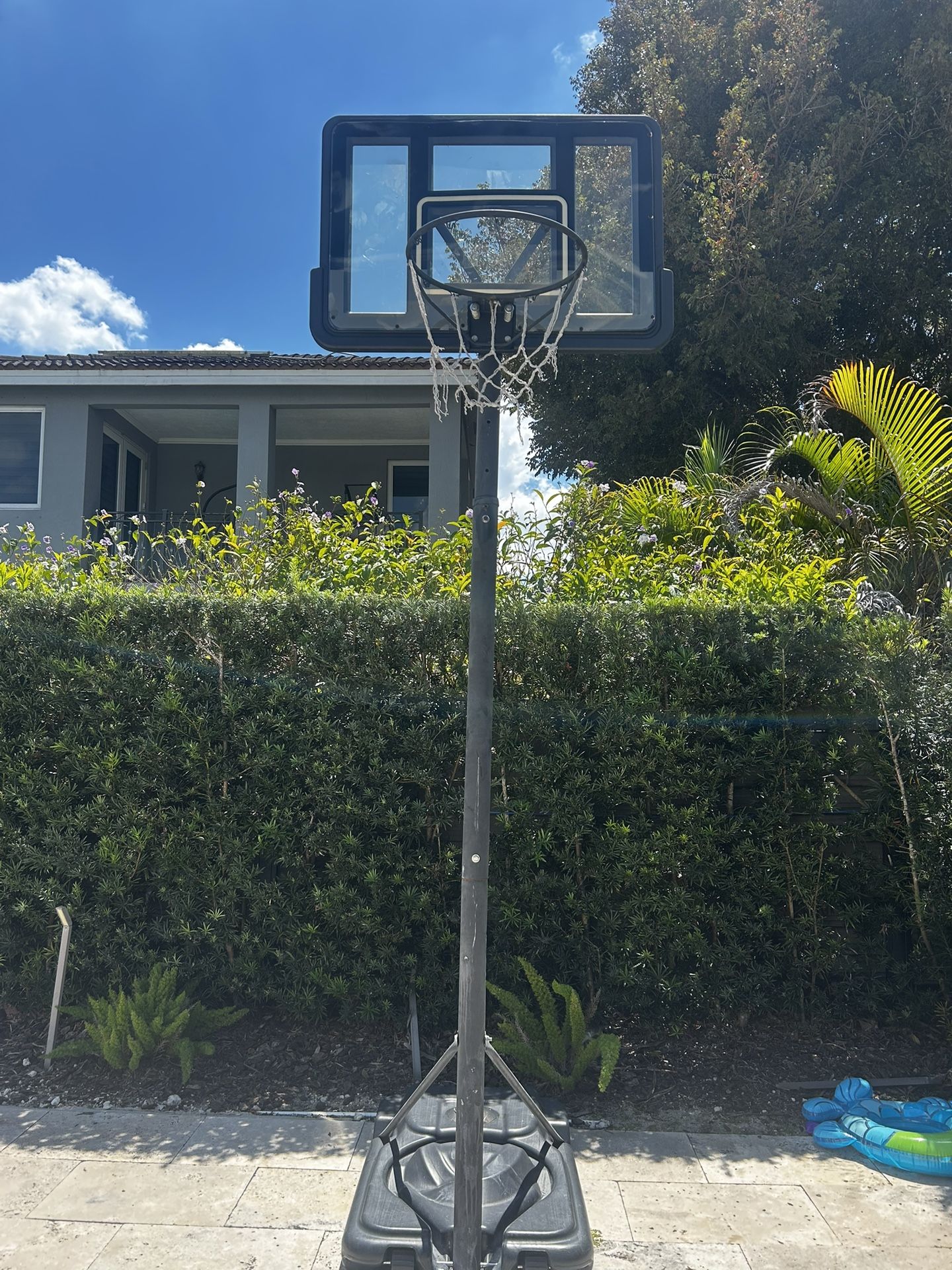 basketball hoop