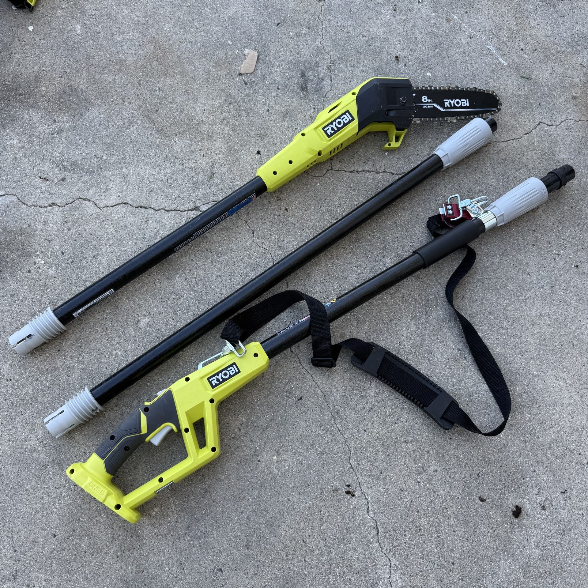 RYOBI ONE+ 18V Cordless Oil Free Pole Saw (Tool Only)