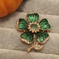 Unique Green Petal Classic Exquisite Enamel Brooch Pin Jewelry