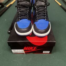 Air Jordan 1 “Royal” 2017.