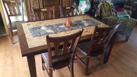 Pier 1 Dining Table and 6 Chairs