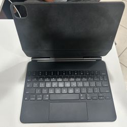 Ipad Cover + Keyboard