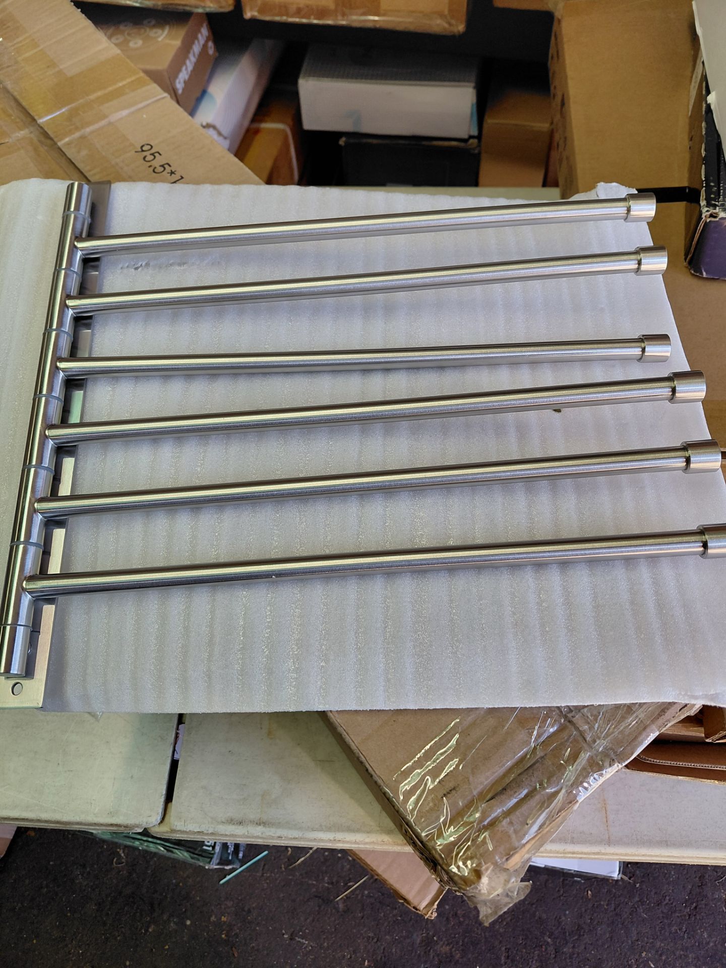 Wudkey 14" swing arm towel bar in stainless steel