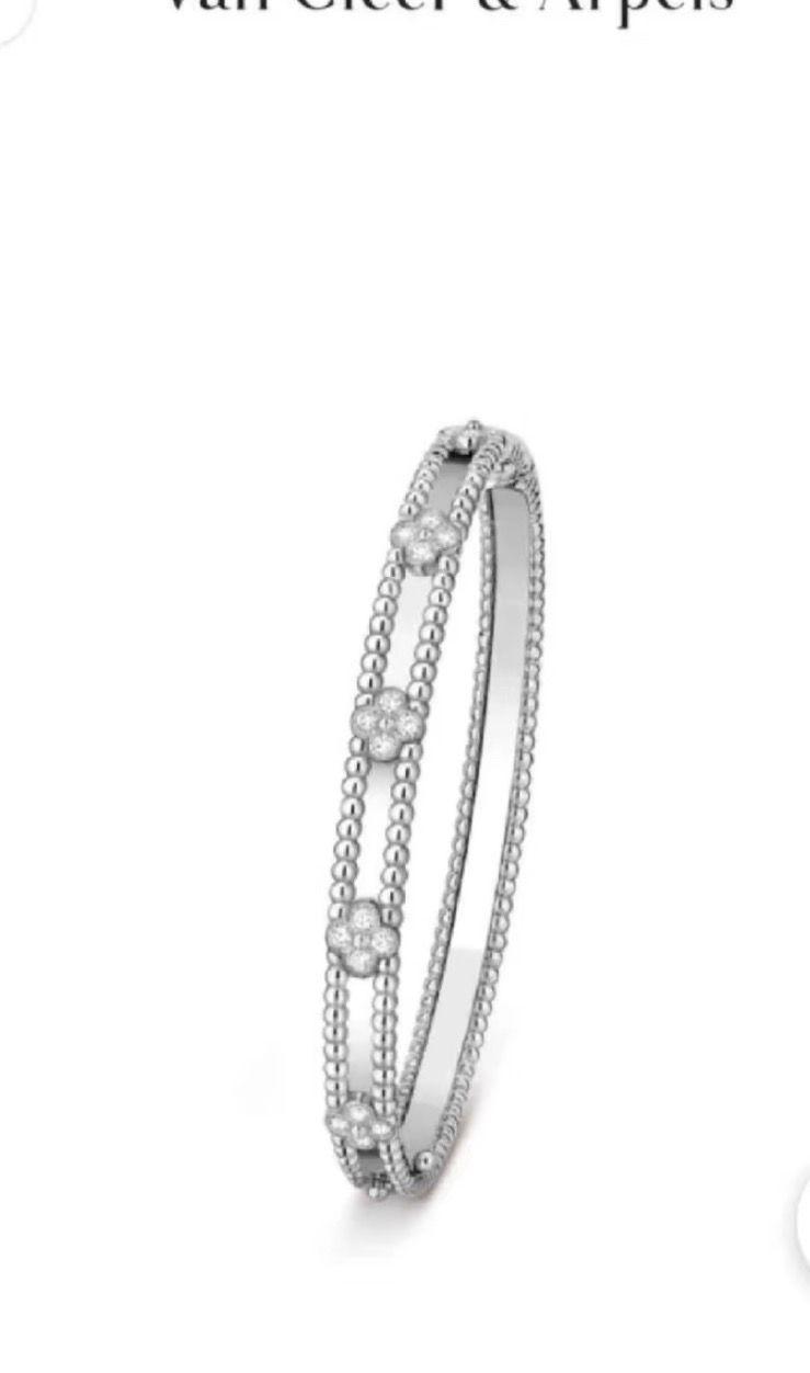 Van Cleef & Arpels Alhambra Bracelet