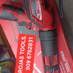 Milwaukee
M12 12V Lithium-Ion Cordless 10 oz. Adhesive and Caulk Gun (Tool-Only)
