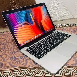 MacBook Pro 13” Retina Display I5 Processor 8GB RAM 256GB FLASH STORAGE $220