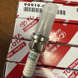 Toyota Genuine Parts - Plug, Spark (90(contact info removed)7)