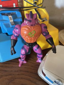 Vintage Motu Tung Lashor Painted Back