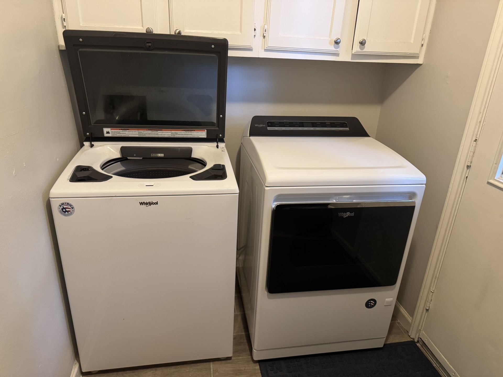 Whirlpool Washer and GAS Dryer