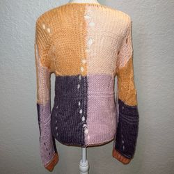 New Light Soft Colorblock Distressed Lightweight Knit Sweater - Women’s Small