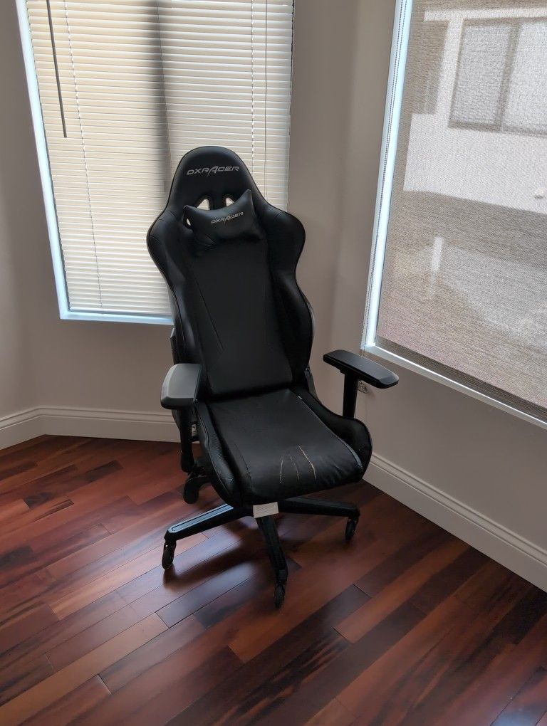 ~$300 Gaming Chair For $30
