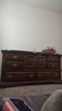 Dresser