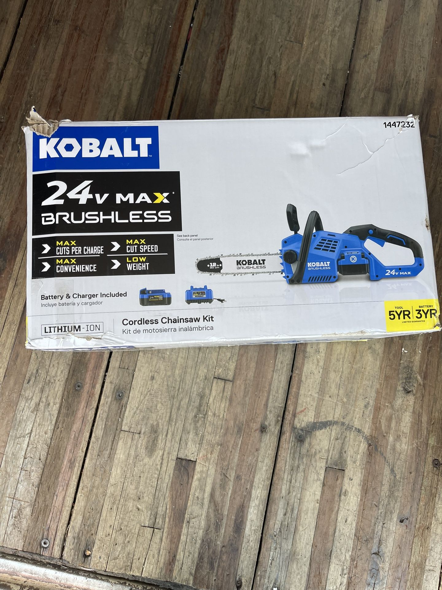 NEW Kobalt 24-volt 12-in Battery (1) 4 Ah Chainsaw Battery Included Charger Included
