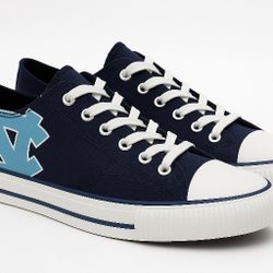 NEW UNC Tar Heels Canvas Sneakers – Navy & Carolina Blue Low Top Shoes – Men’s Size 9

